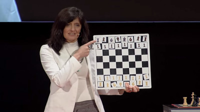 Marina Rizzo hablando sobre el impacto del ajedrez en la vida